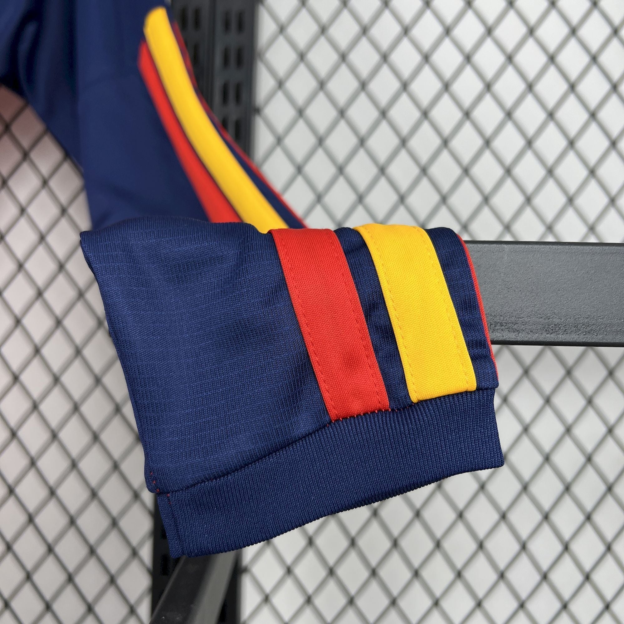 CAMISETA ESPAÑA LOCAL MUNDIAL 2026 MANGA LARGA